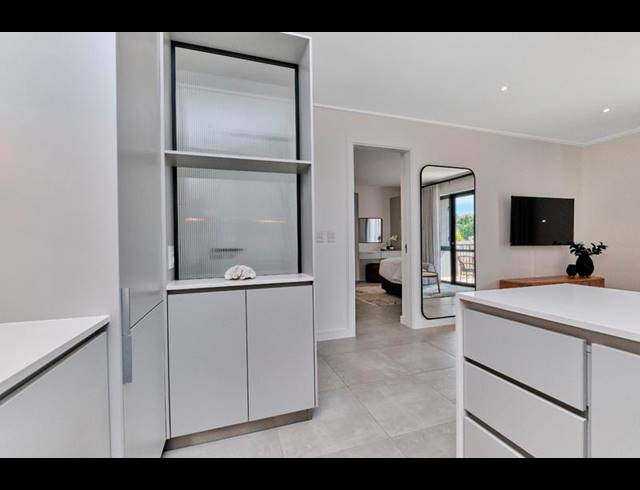 1 BEDROOM PROPERTY TO RENT IN HYDE PARK